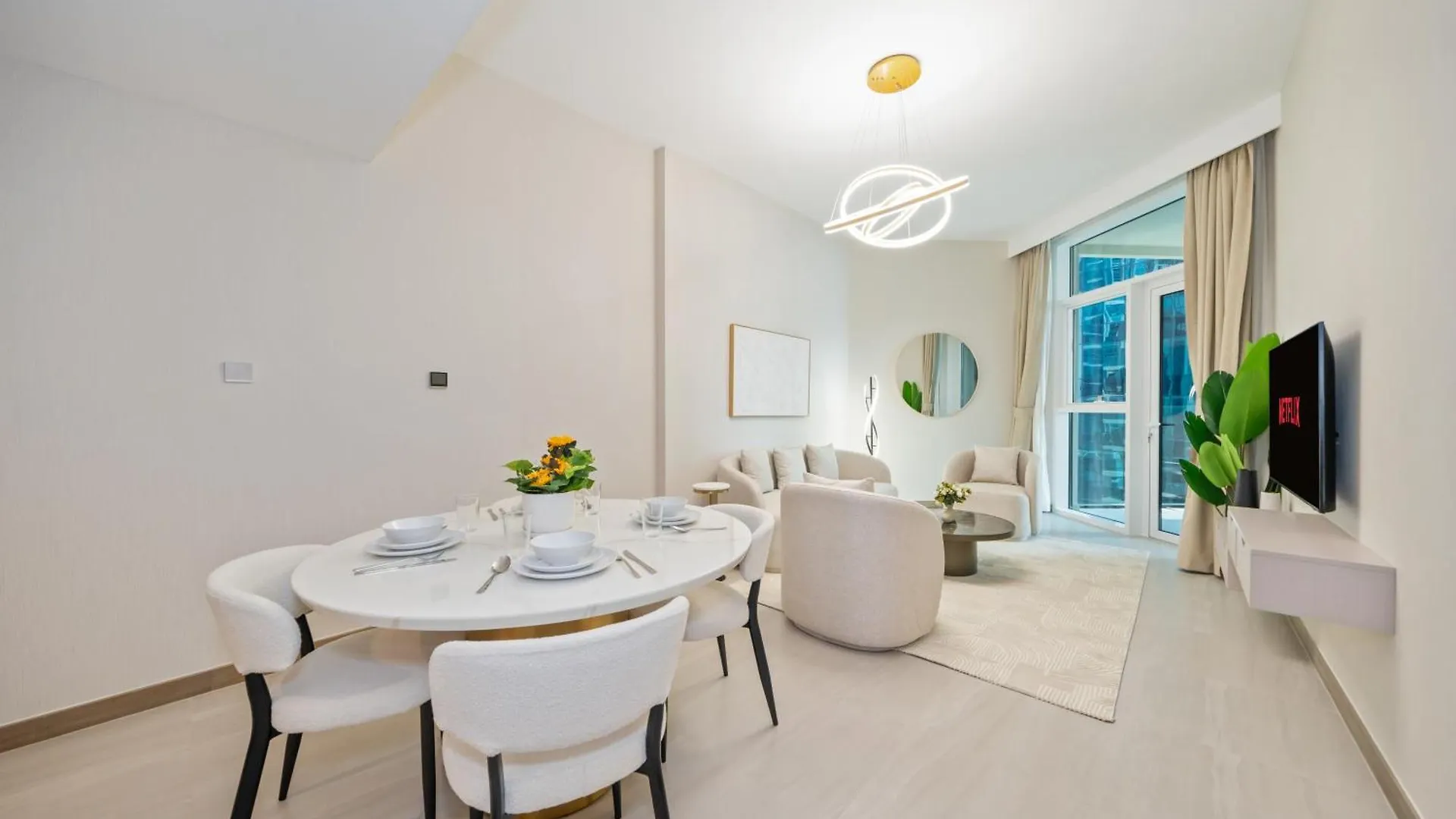 شقة Bright & Beautiful 1-Br Missoni Urban Oasis دبي